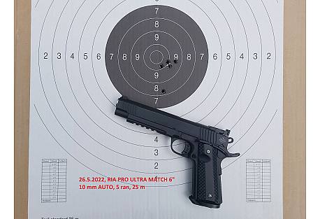 ROCK ISLAND ARMORY 1911 na střelnici